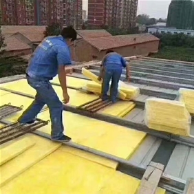 玻璃棉板施工現(xiàn)場