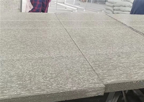 無(wú)機(jī)聚合保溫板